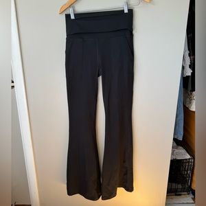Aerie Offline Black Yoga Pants “Flared Leggings” with Pockets